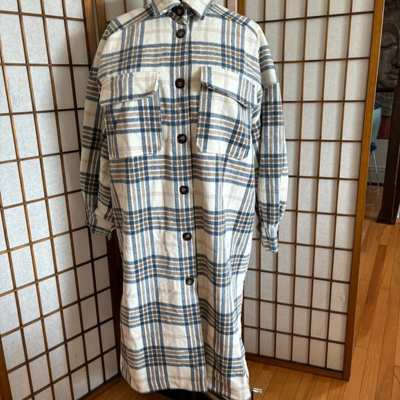 Shacket - Picture 5 of 7